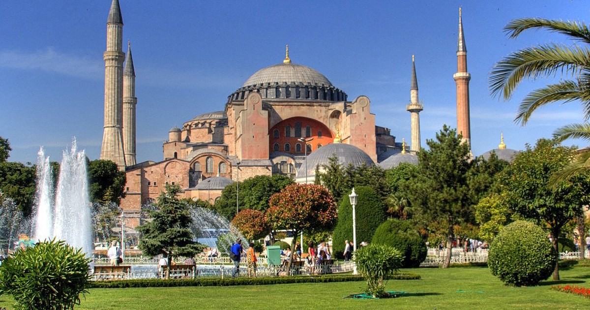 tourikia konstantinoupoli 01 1200